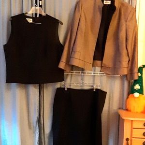 Kasper 3 piece skirt suit